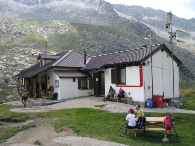 trekkingadamello165.jpg
